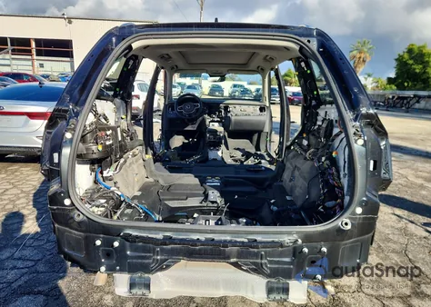 2025 Volvo Xc90 Plus z USA, uszkodzony, nr VIN YV4062JB7S1370298